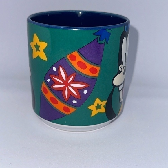 Goofy The Disney Store Ceramic Coffee Mug Christmas Blue Green Scarf Stars Party - Picture 4 of 5